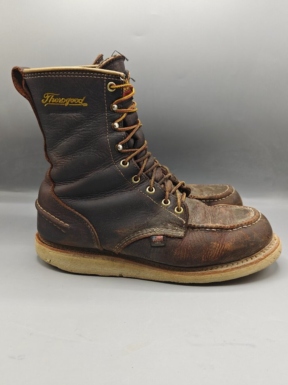 Thorogood 814-3800 Men's 8" Leather Moc soft Toe Safety Work Boots Size 9 1/2 D